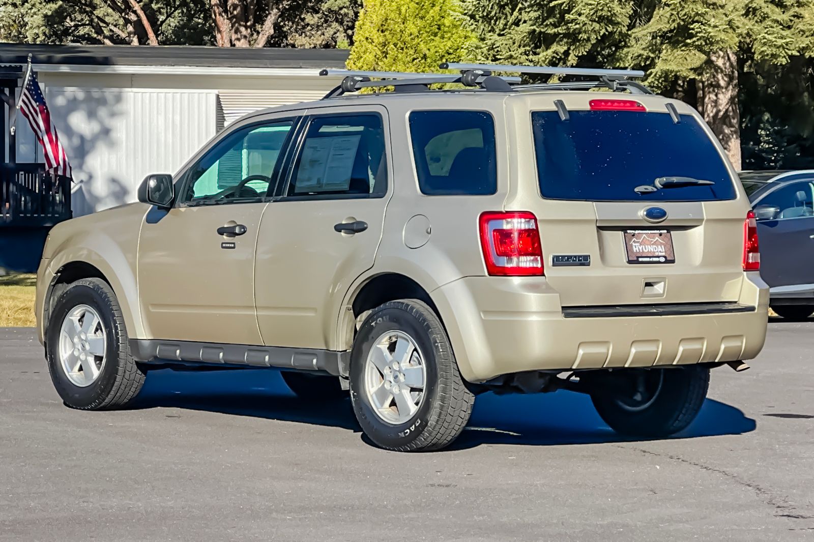 View vehicle photo 6