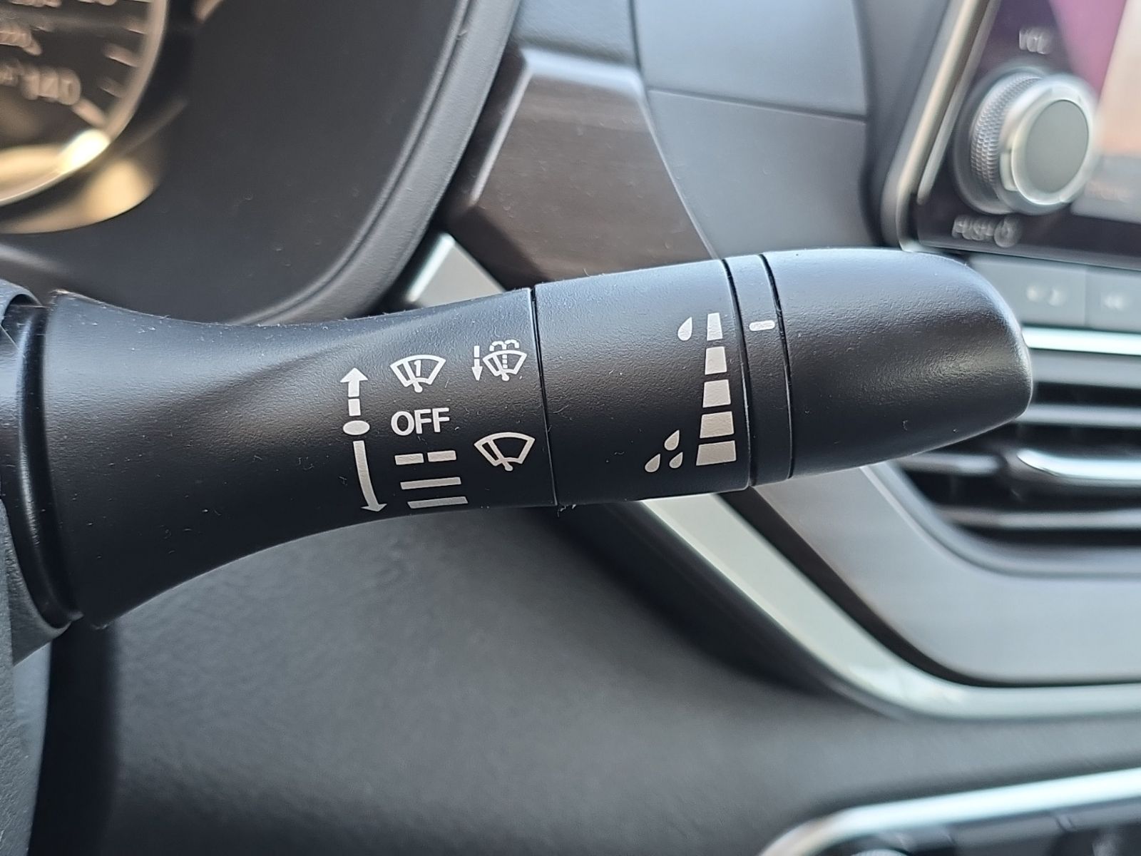 Used 2023  Nissan 2.5 SV image 35