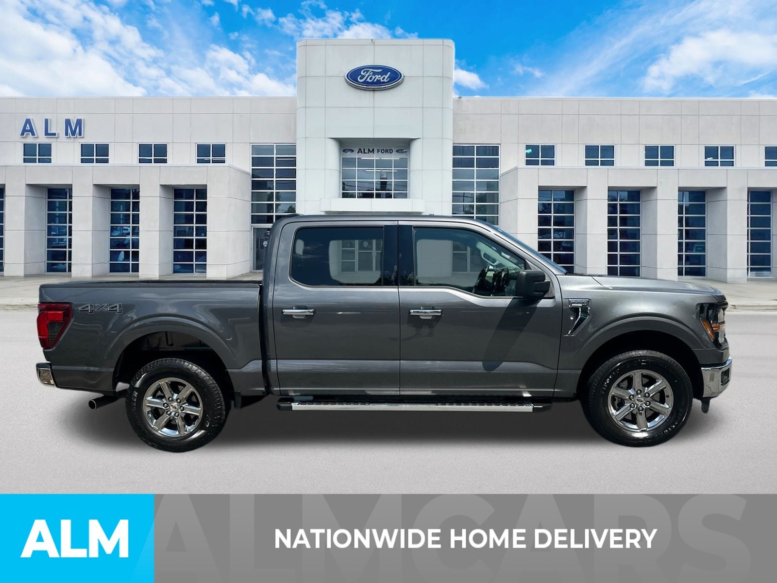 Used 2025 Gray Ford XLT image 4