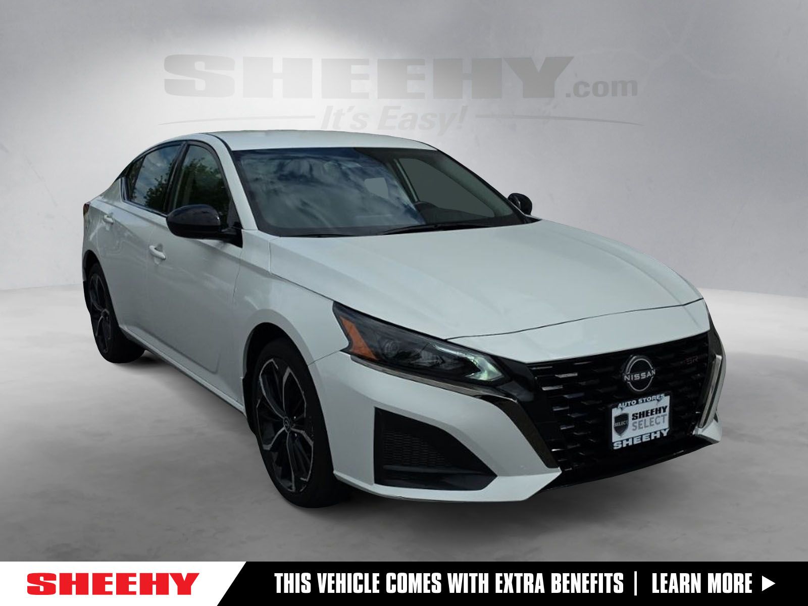 Pearl White Tricoat 2024 Nissan Altima Sedan All-Wheel Drive Continuously Variable Transmission