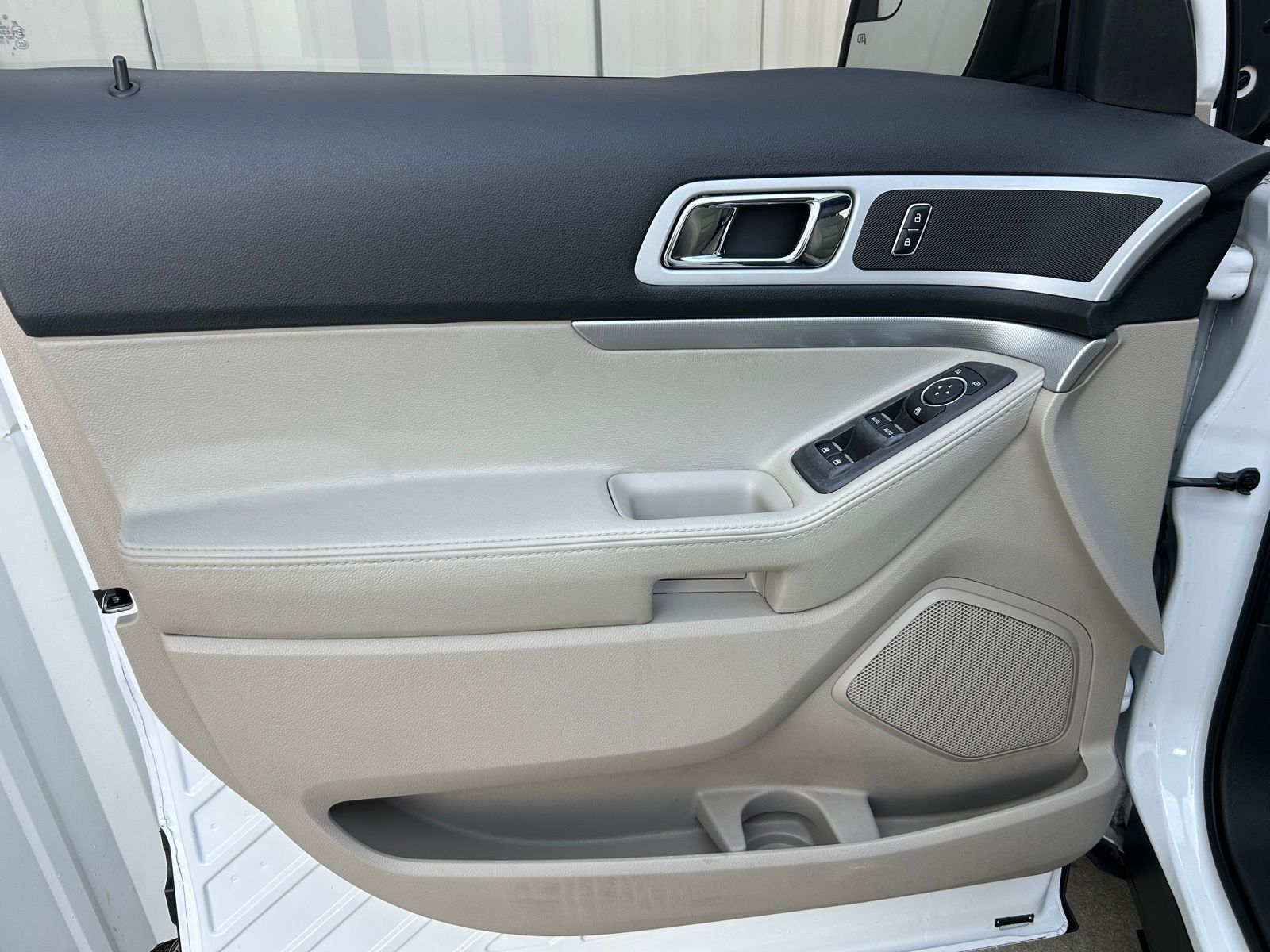 Used Car 2015 Ford Explorer  Xlt For Sale Under $15,000 In Austin, Texas