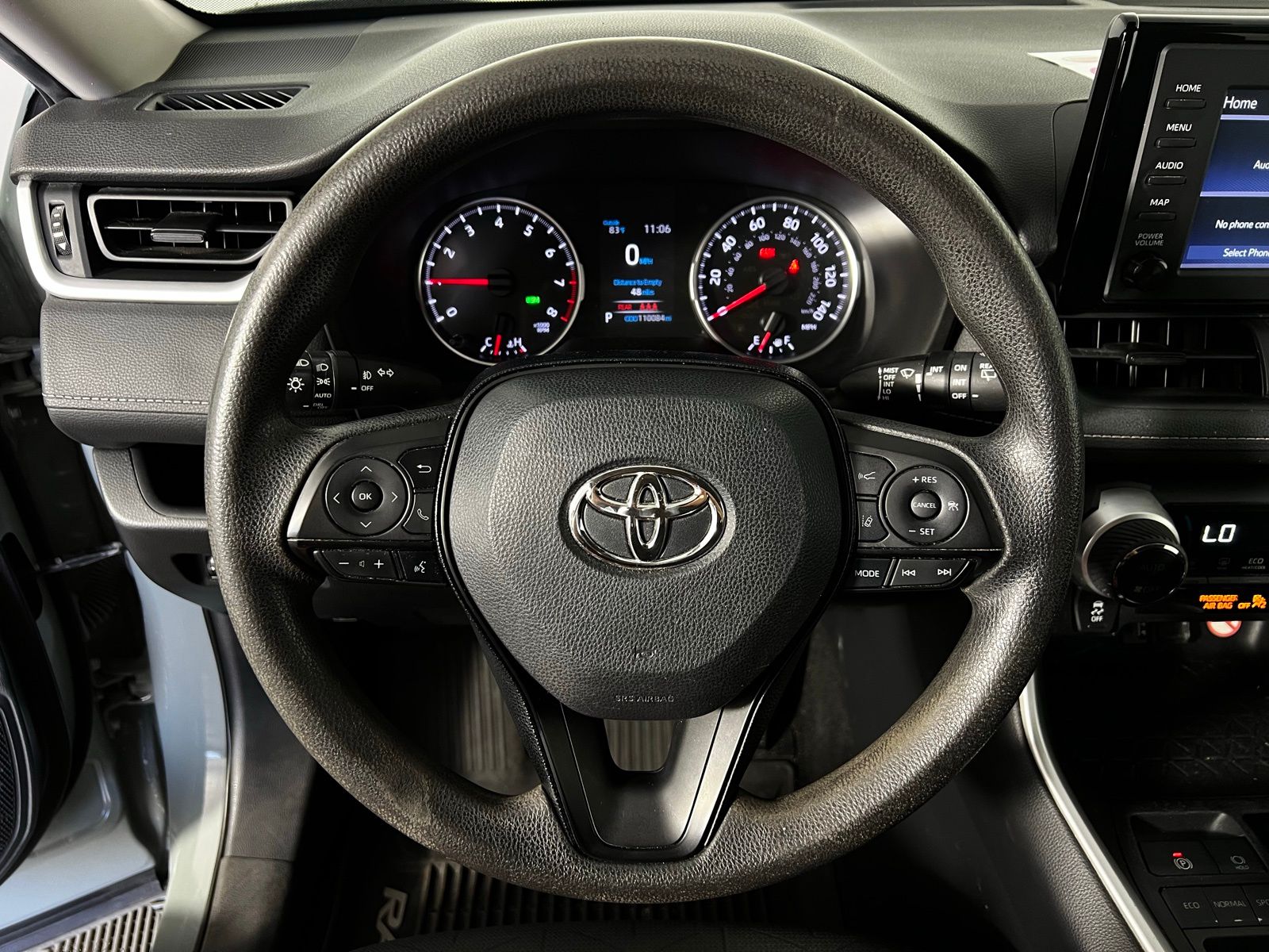 Thumbnail: 2019 Toyota RAV4 - 10