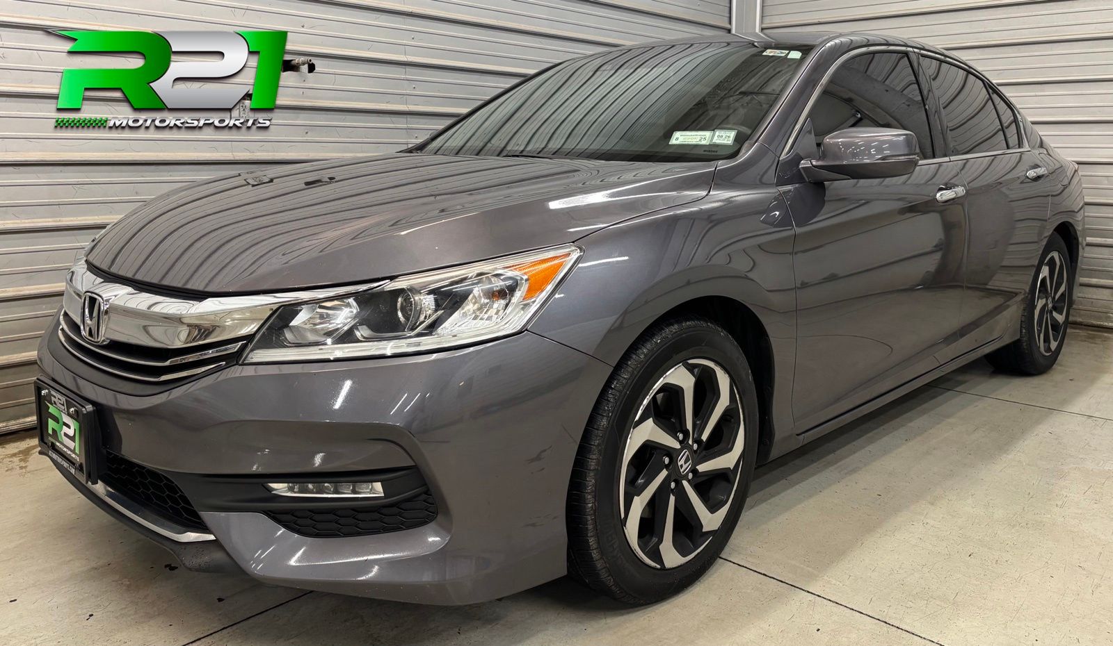 Photo 1 of 2017 Honda Accord EX-L V6 w/Navi w/Honda Sensing