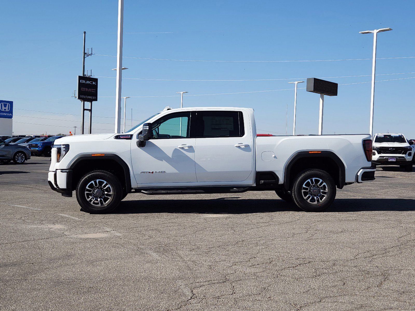 2025 GMC Sierra 2500HD AT4 3