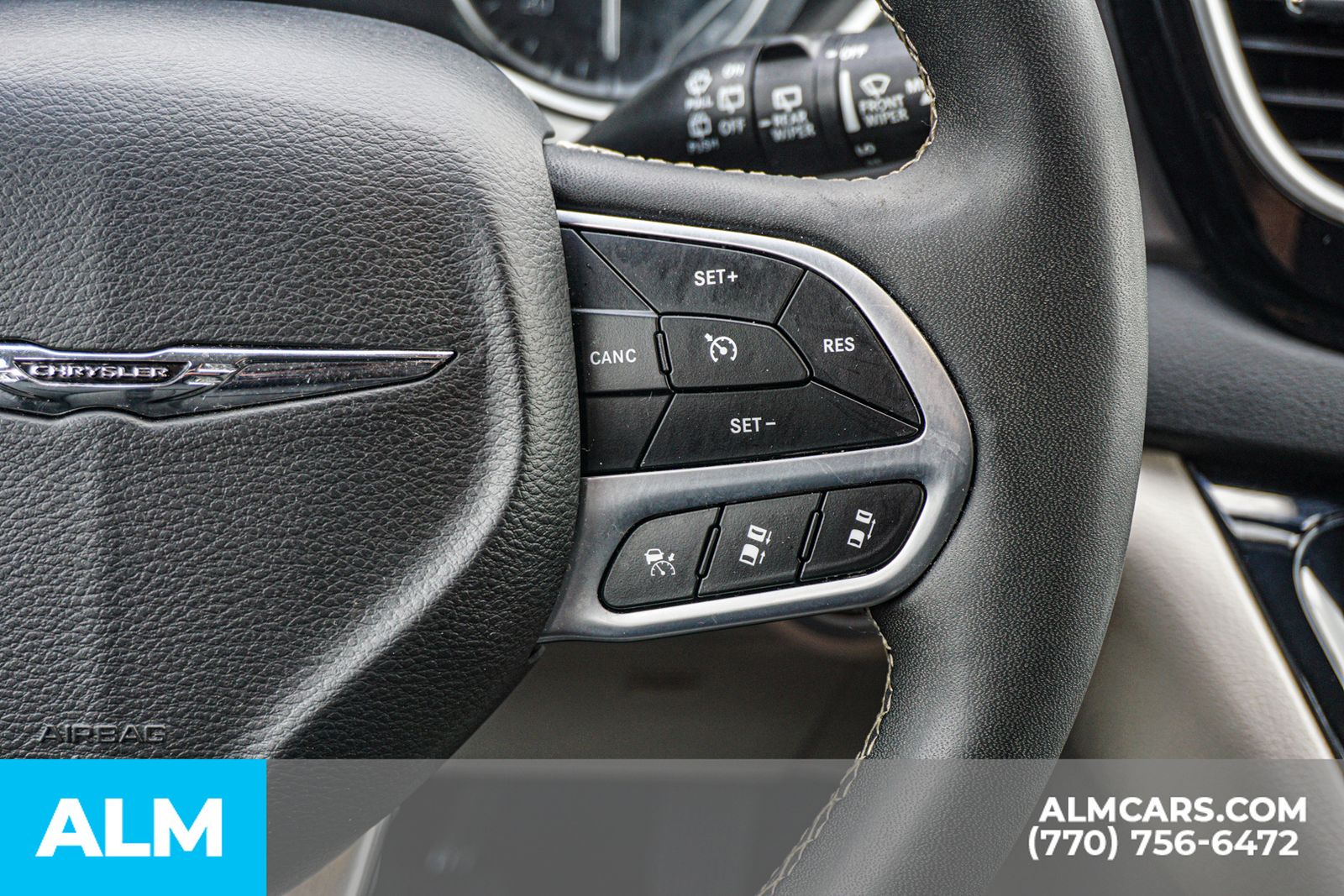 Used 2024 Black Chrysler Touring L image 31