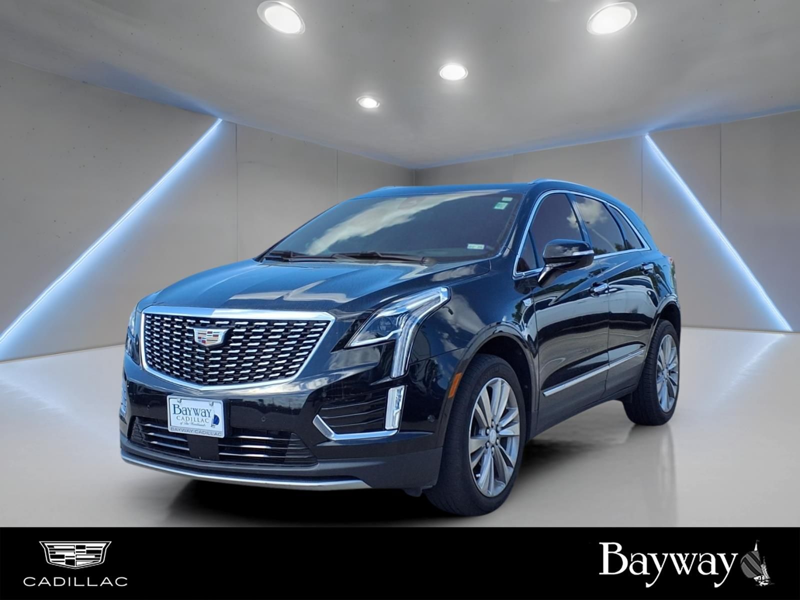 Stellar Black Metallic 2022 Cadillac XT5 Premium Luxury FWD SUV / Crossover Front-Wheel Drive 9-Speed Automatic