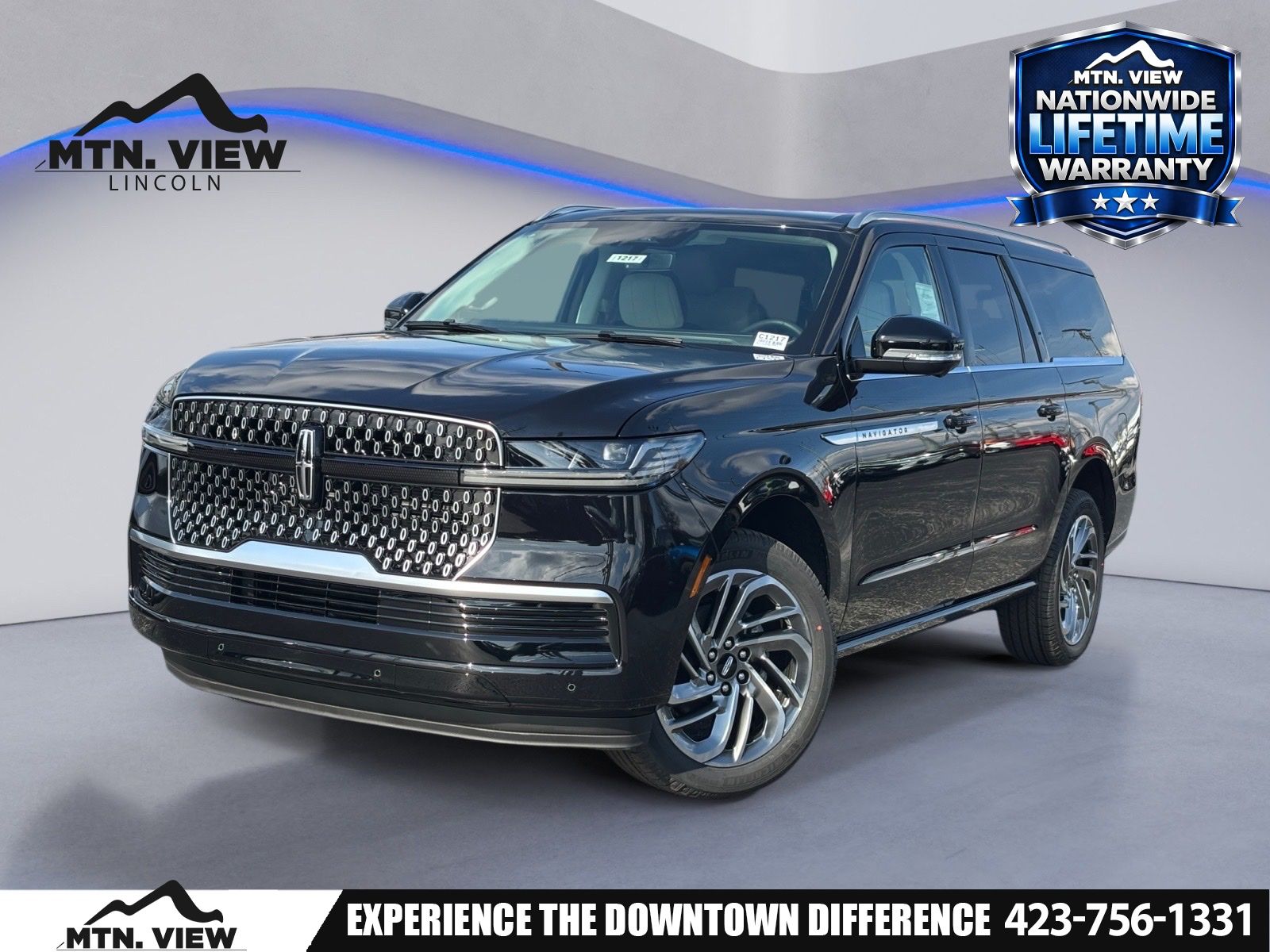 Infinite Black Metallic Clearcoat 2025 Lincoln Navigator L Reserve 4WD SUV / Crossover Four-Wheel Drive Automatic