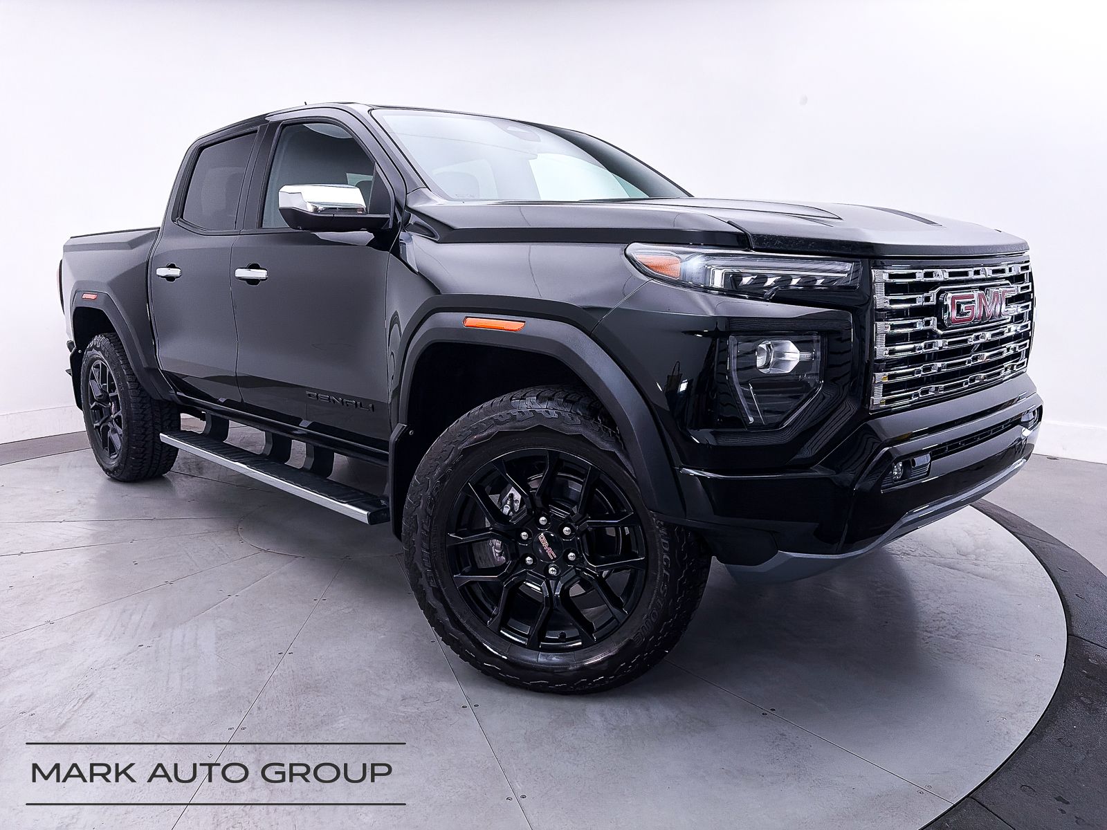 2024 GMC Canyon Denali