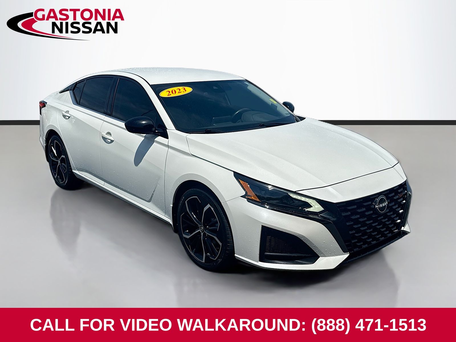 Pearl White Tricoat 2023 Nissan Altima Sedan Front-Wheel Drive Continuously Variable Transmission