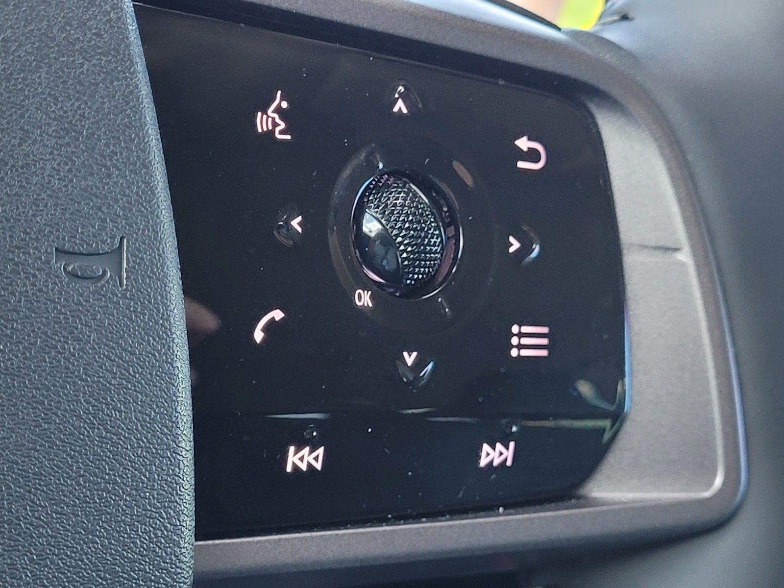 2025 Nissan Murano SV - Photo 30