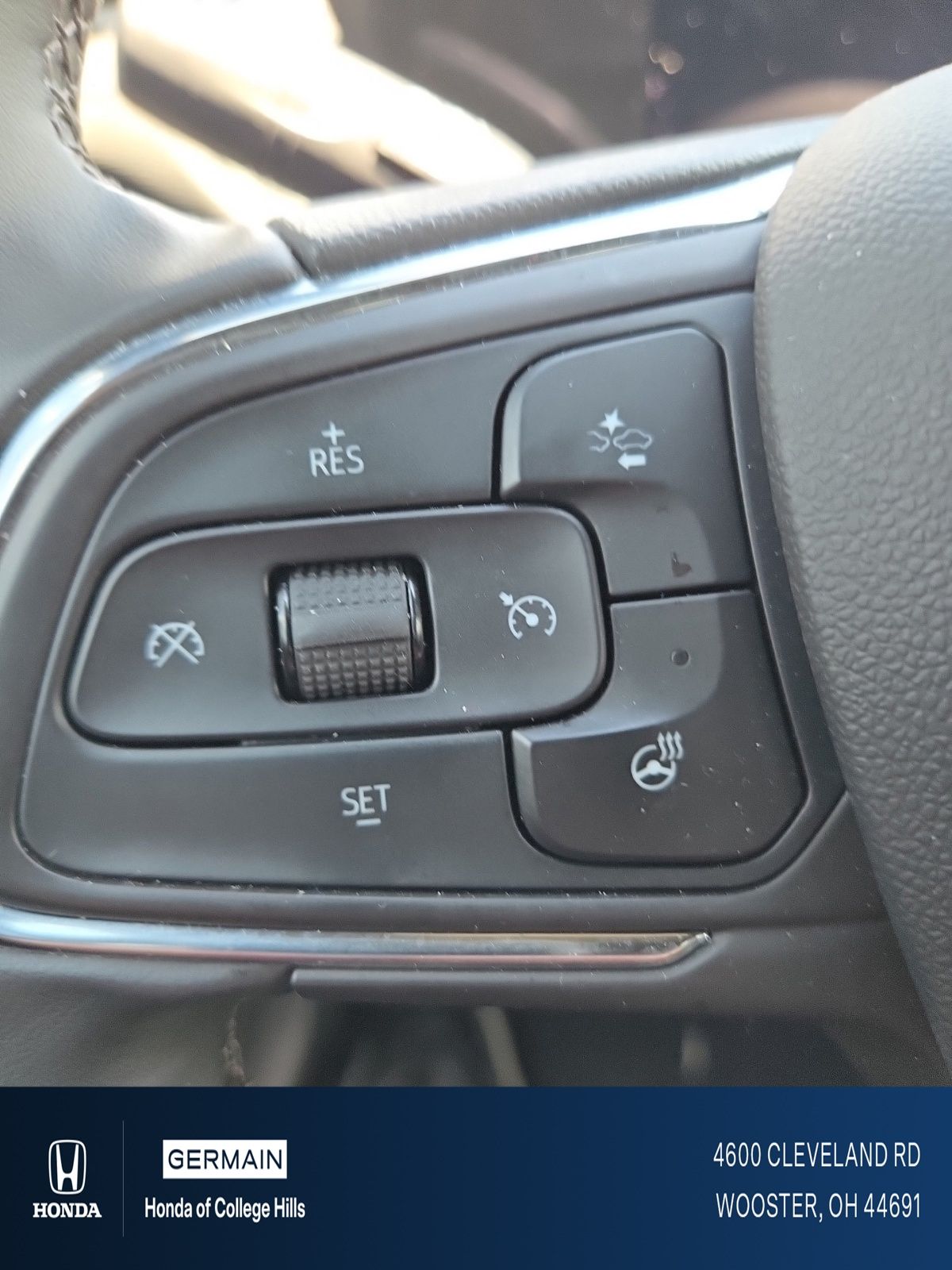 Used 2025 Blue Buick Sport Touring image 13