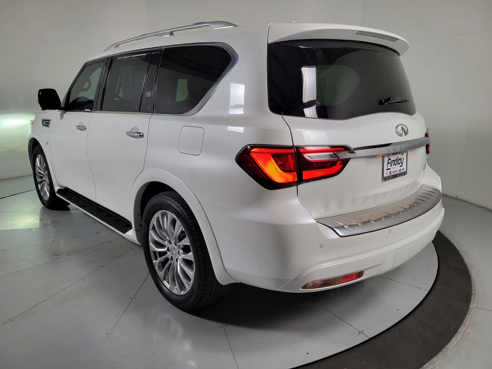 2019 INFINITI QX80 LUXE 6