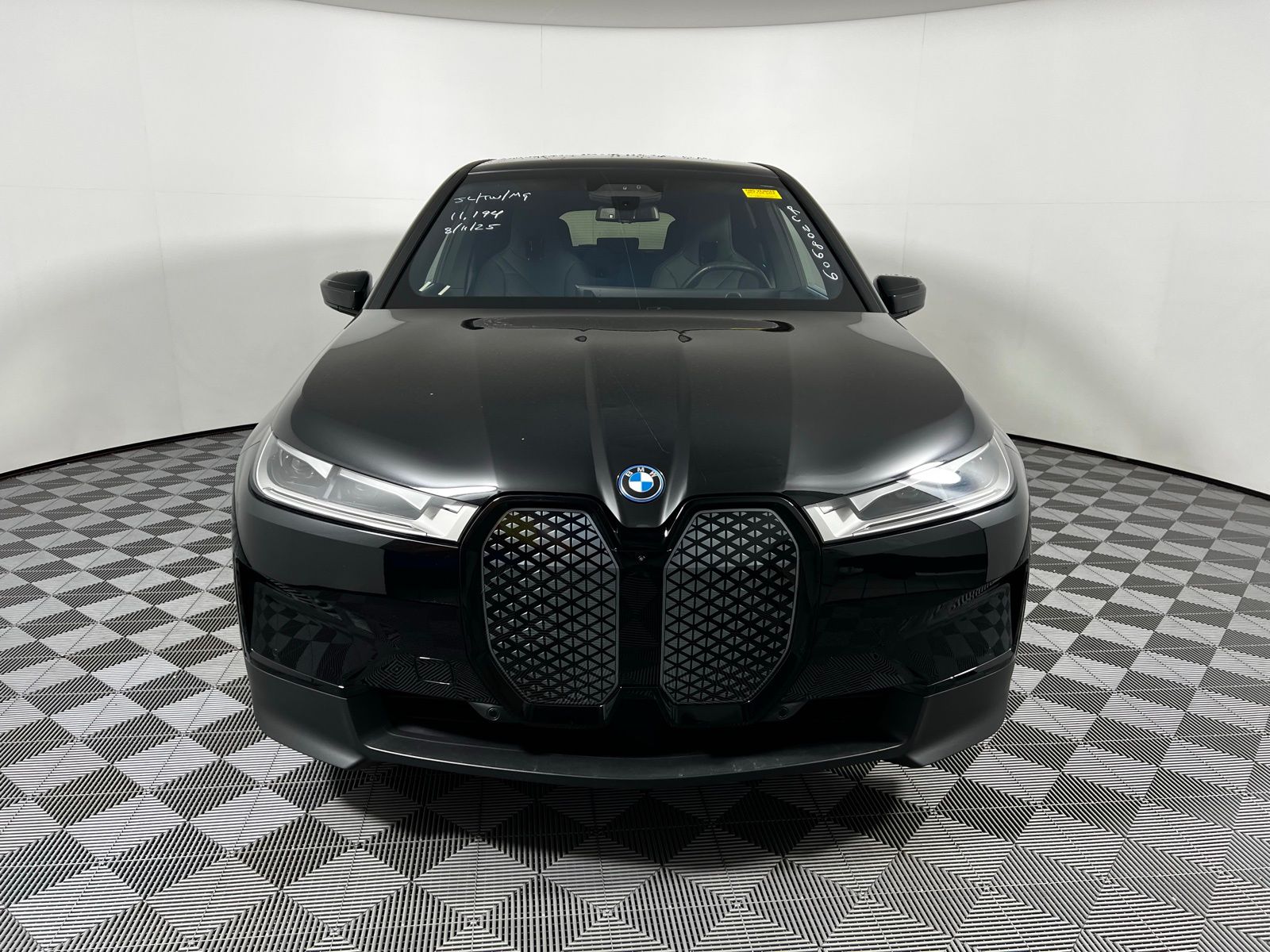 Thumbnail: 2024 BMW iX - 2