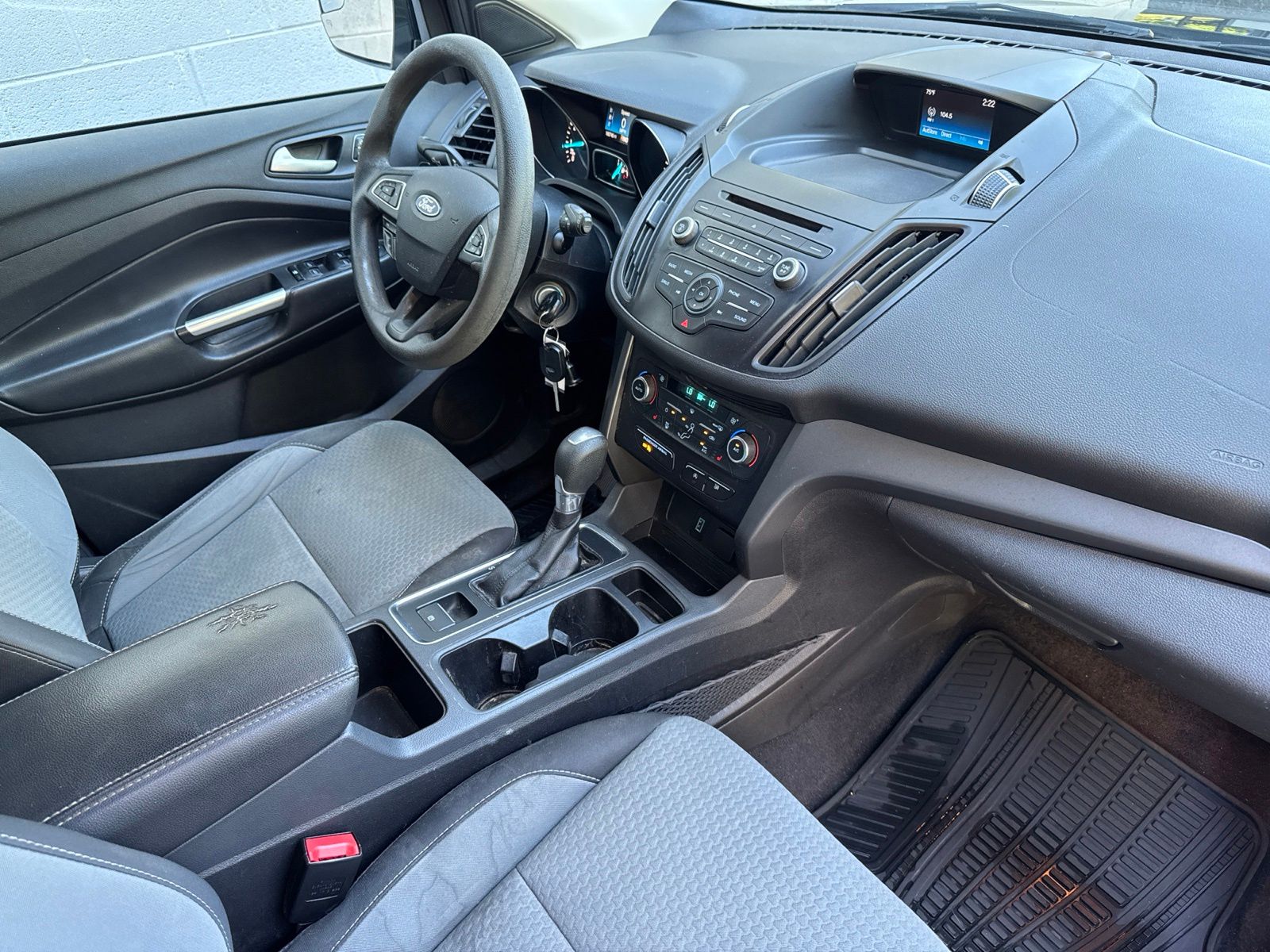 Used 2017 Shadow Black Ford SE image 33
