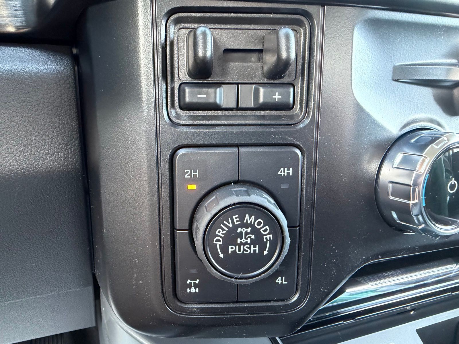 2026 Ford F-250SD image 23