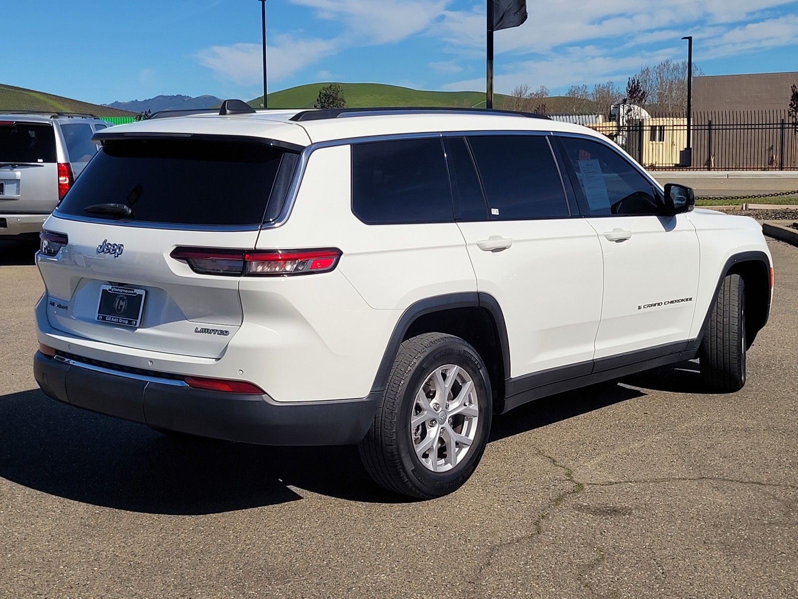 Used 2021 White Jeep Limited image 4