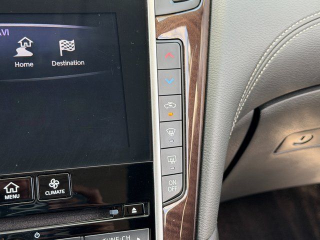 Used 2019 Majestic White INFINITI 3.0t LUXE image 22