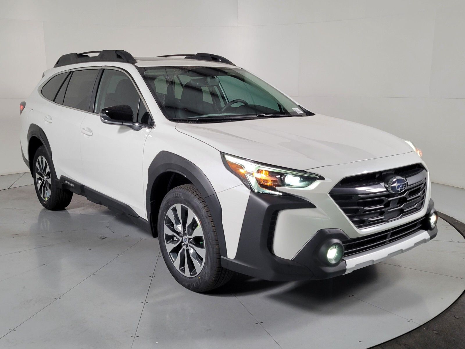 2025 Subaru Outback Limited XT 2