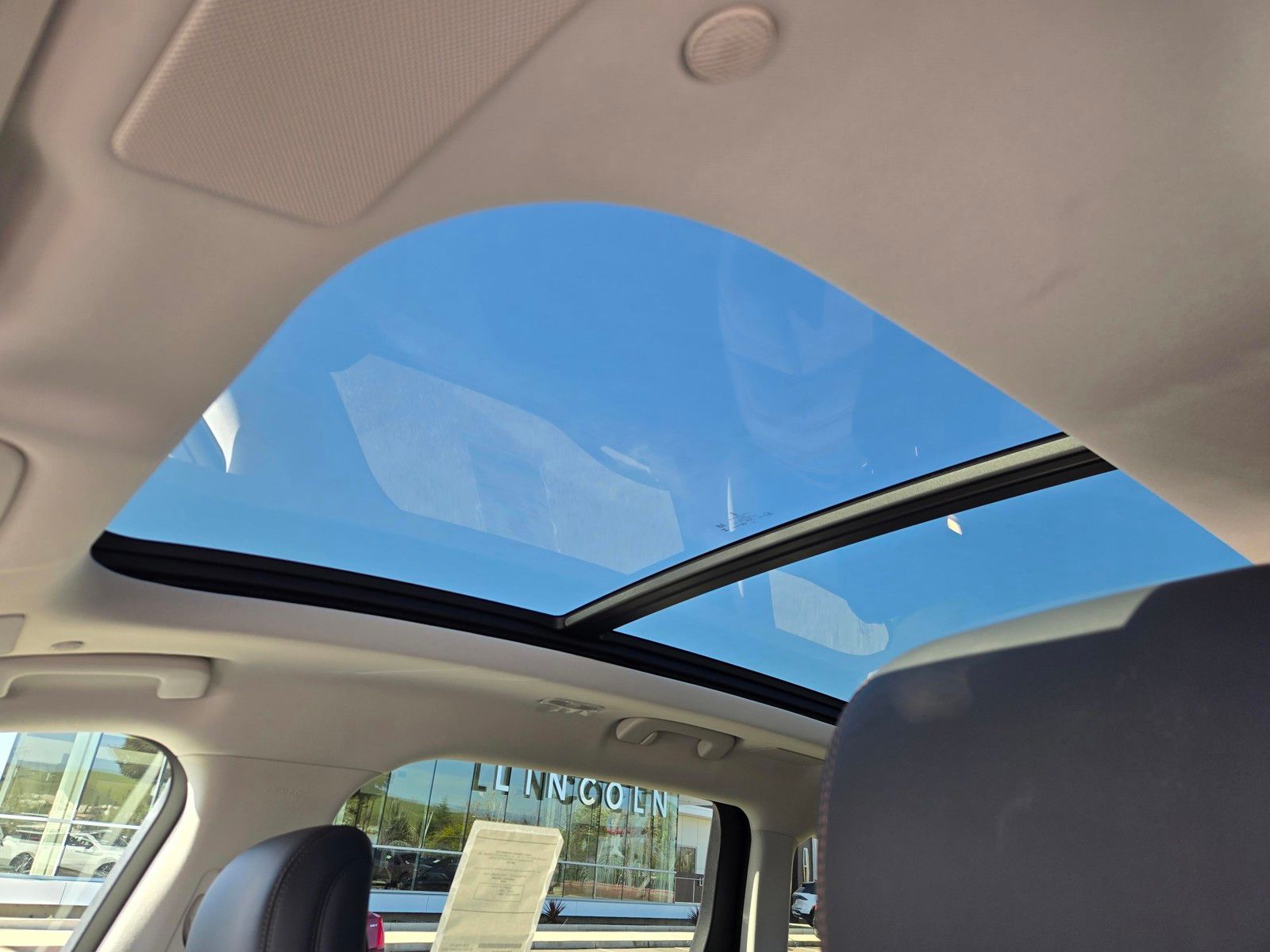 New 2026 White Lincoln Reserve image 13