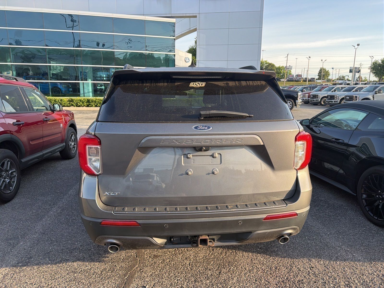 View vehicle photo 5