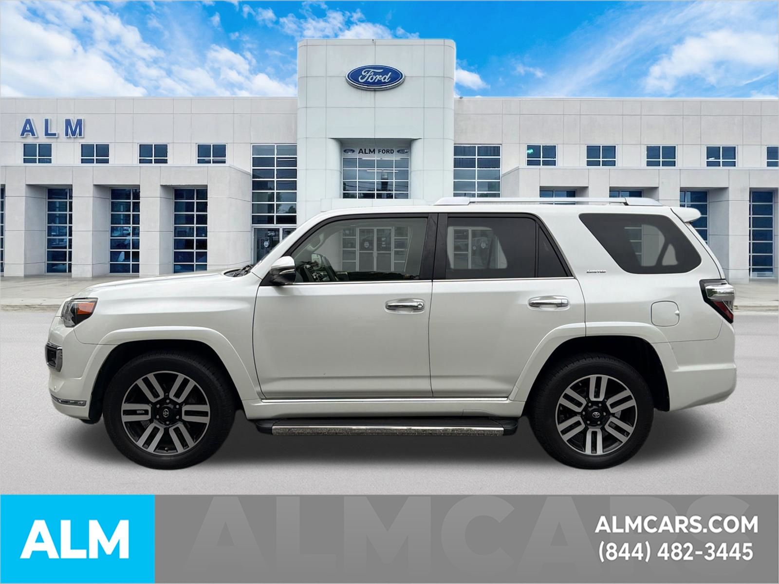 Certified Used 2018 Blizzard Pearl Toyota Limited image 9