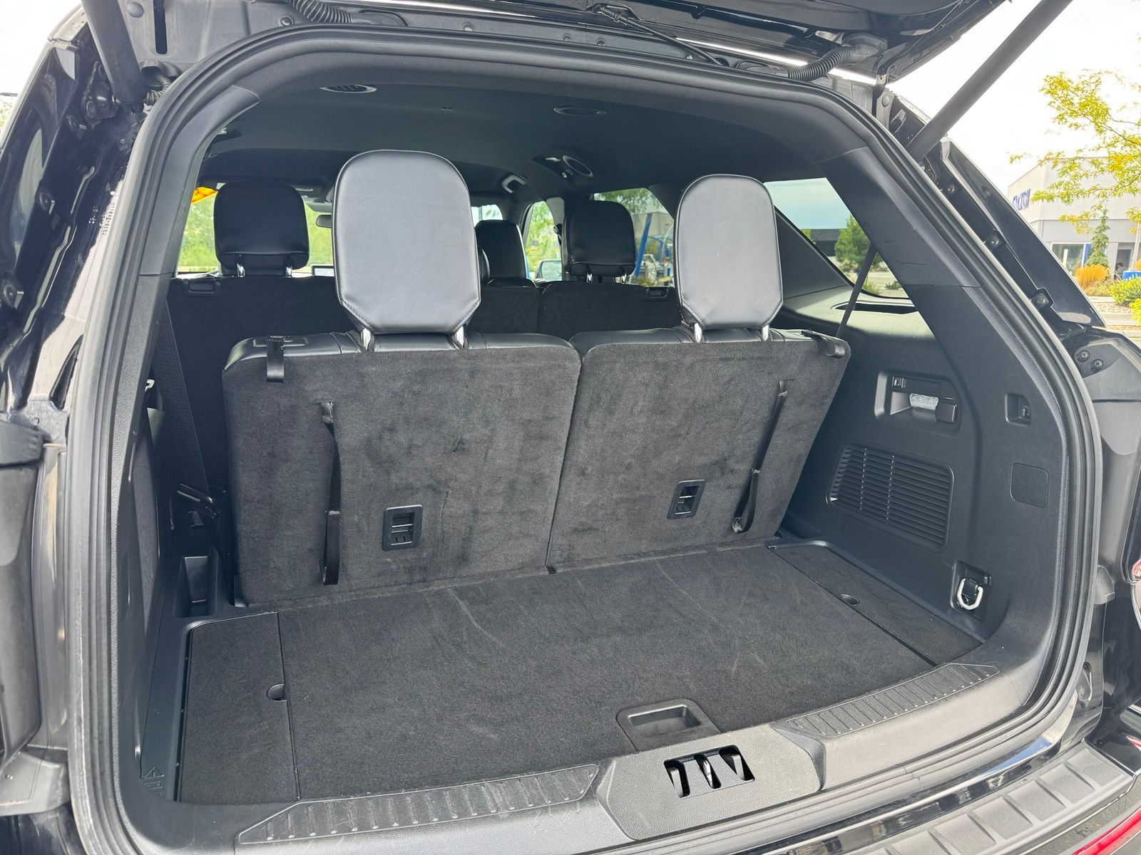Used 2025 Ford Explorer SUV