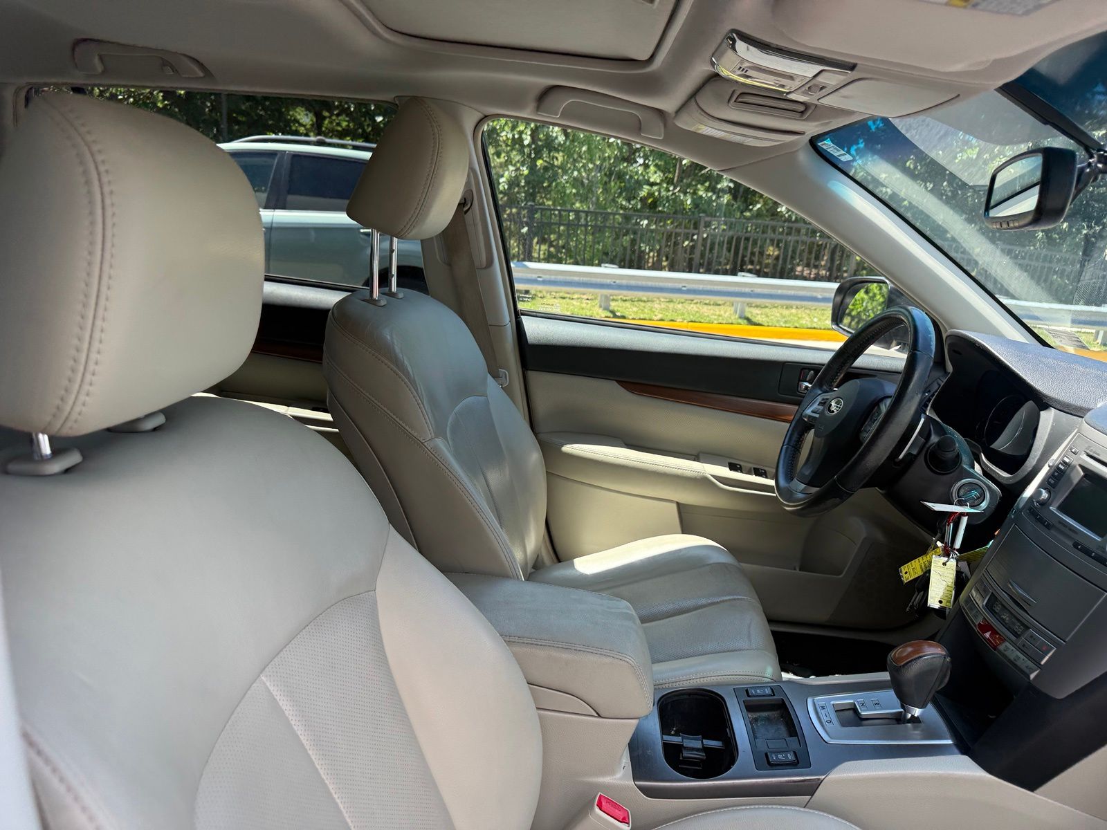 Used 2013 Blue Subaru 2.5i image 30