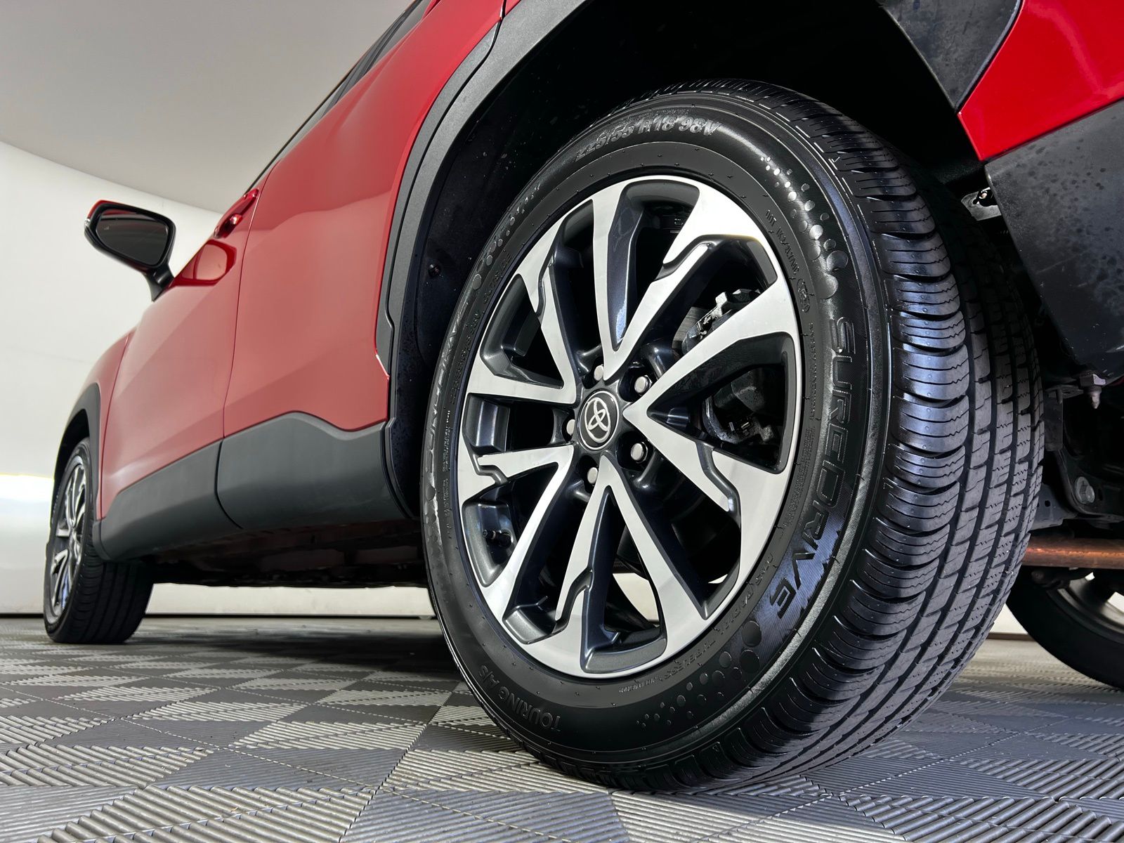 2023 Toyota Corolla Cross XLE 26