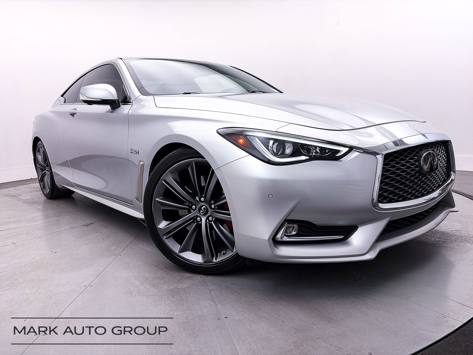 2018 INFINITI Q60 Red Sport 400 Coupe RWD