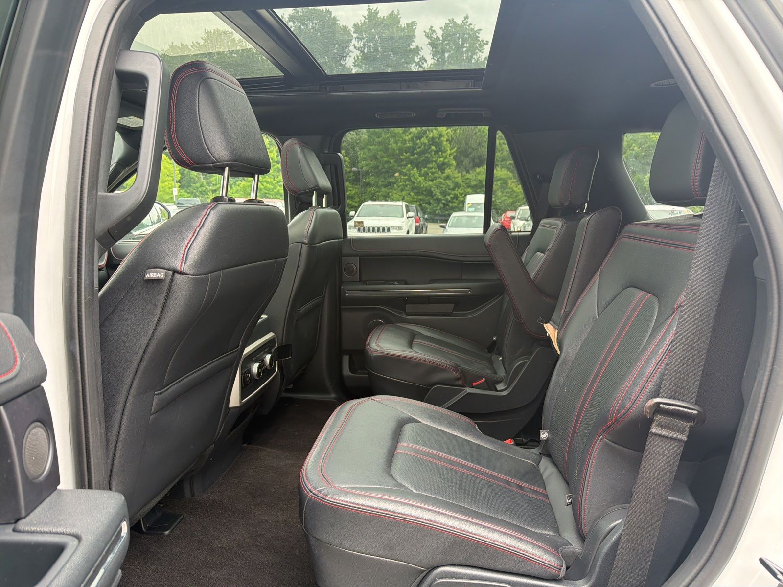 Certified Used 2023 Oxford White Ford Limited image 7
