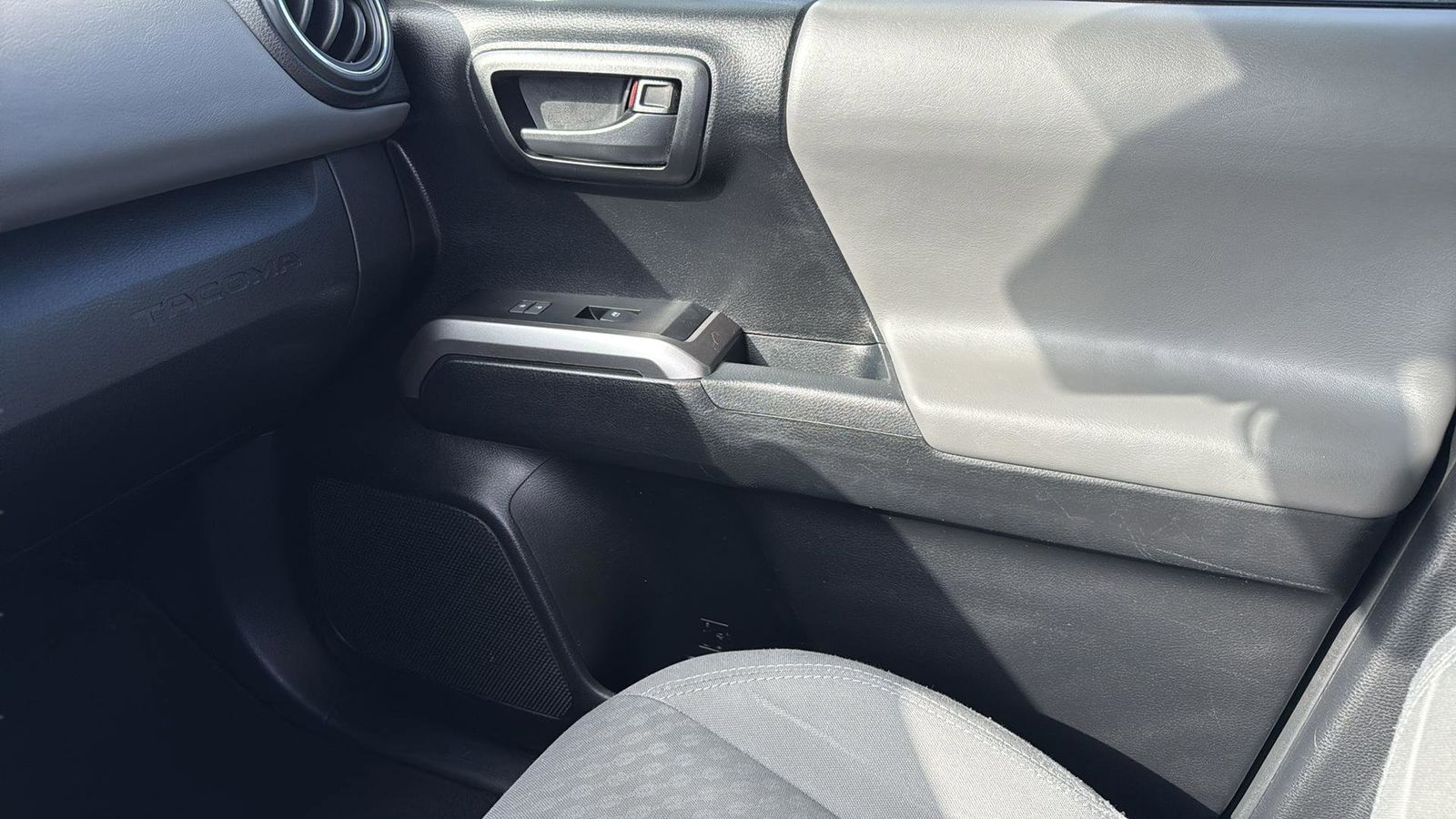 Used Car 2022 Toyota Tacoma  Sr For Sale Under $35,000 In Austin, Texas