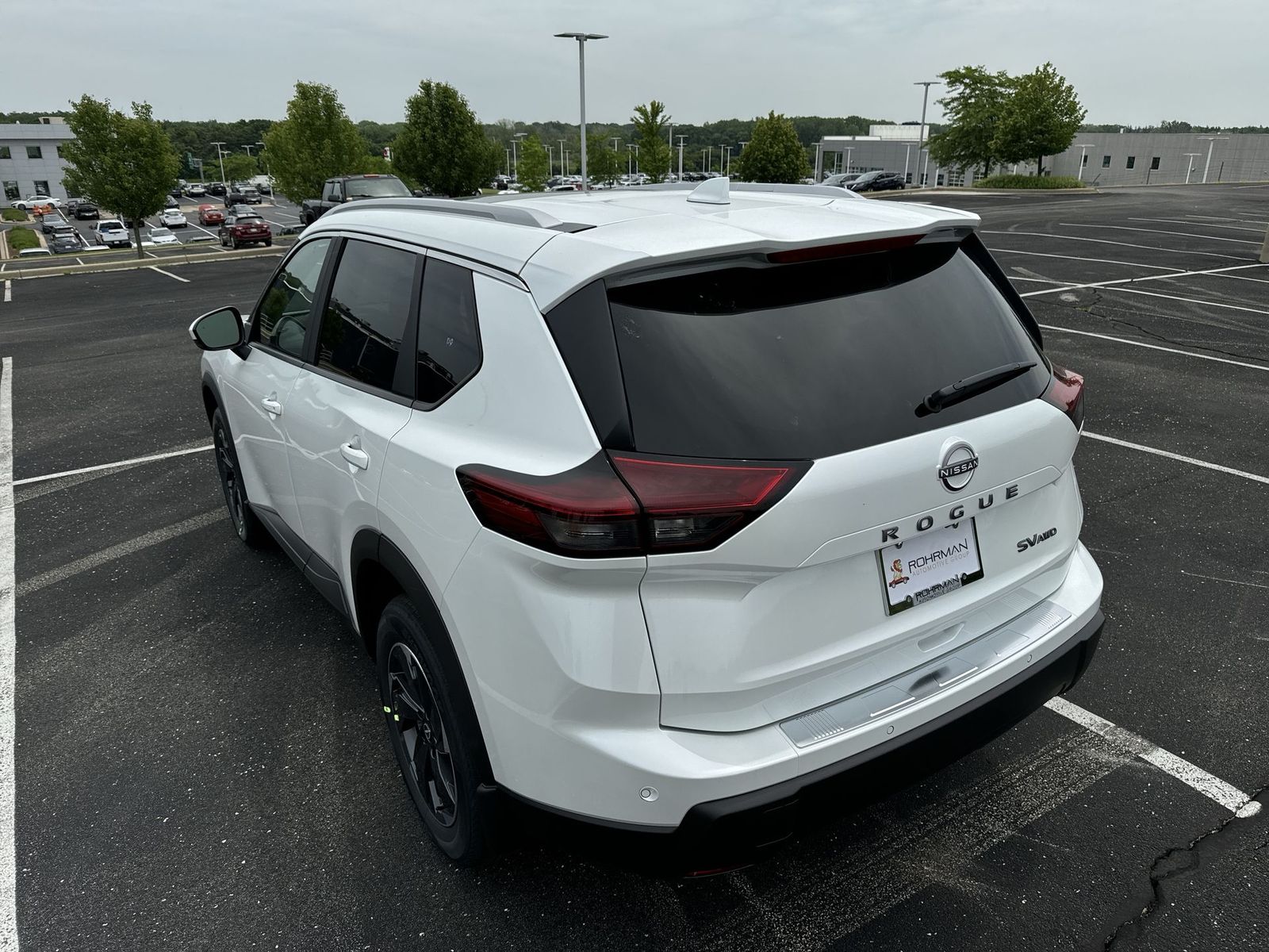 2024 Nissan Rogue SV 32