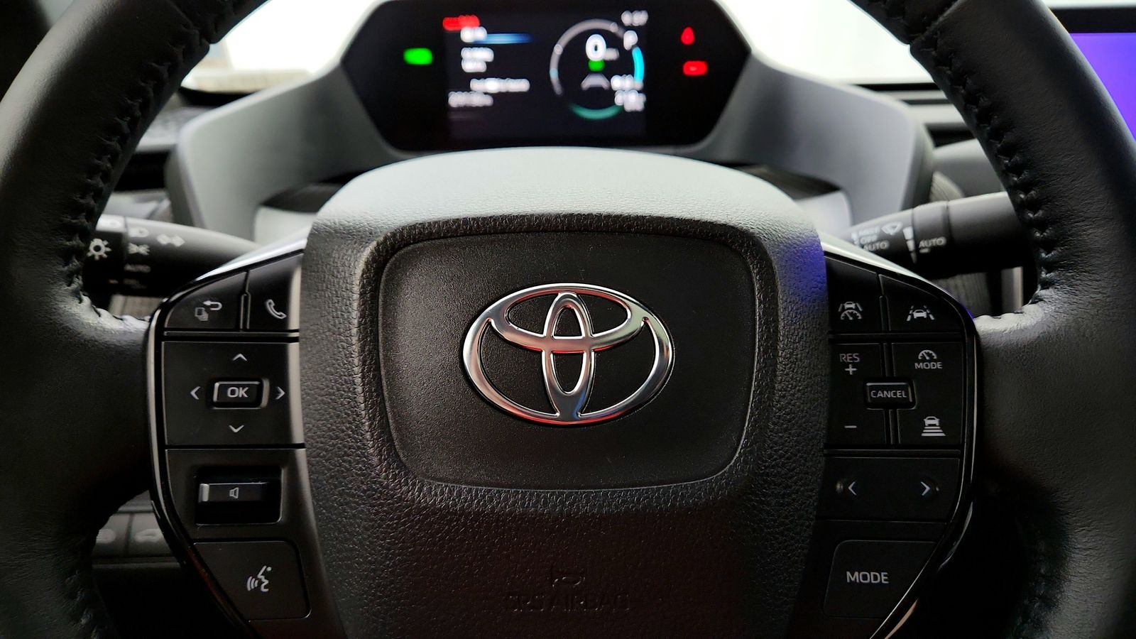 Used 2024 Beige Toyota XLE image 30