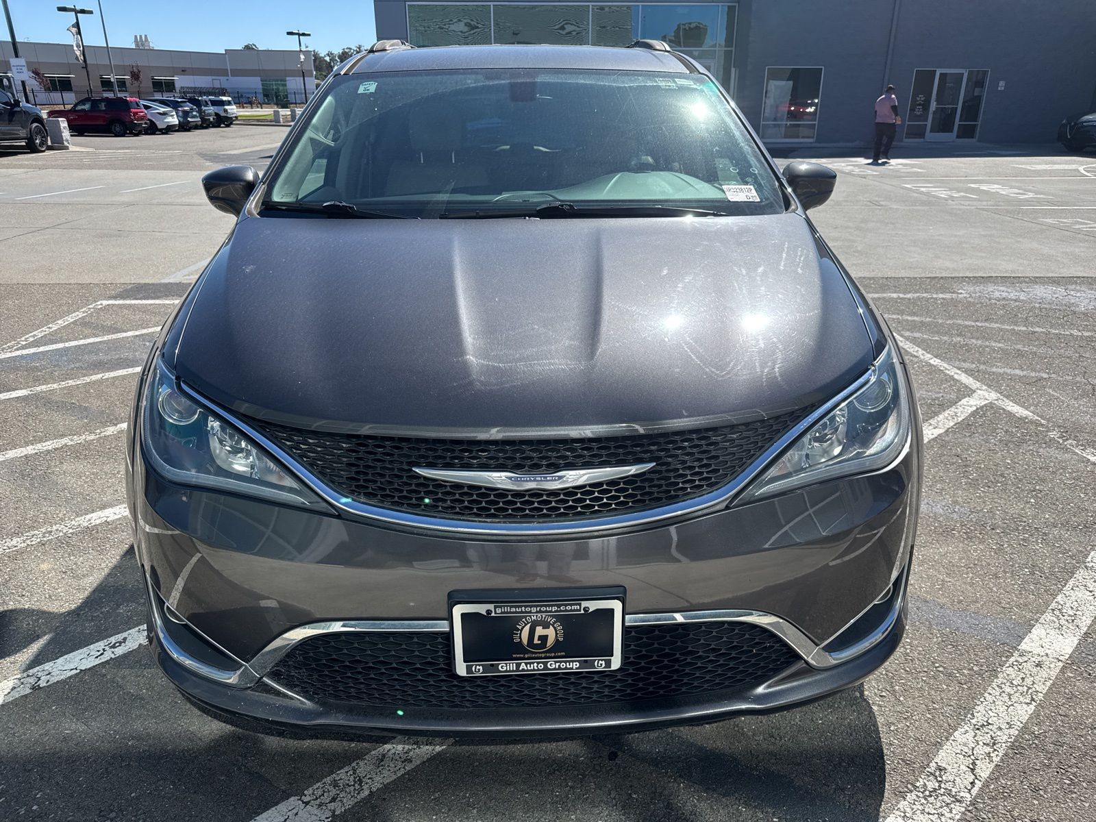 Used 2017 Gray Chrysler Touring L image 8
