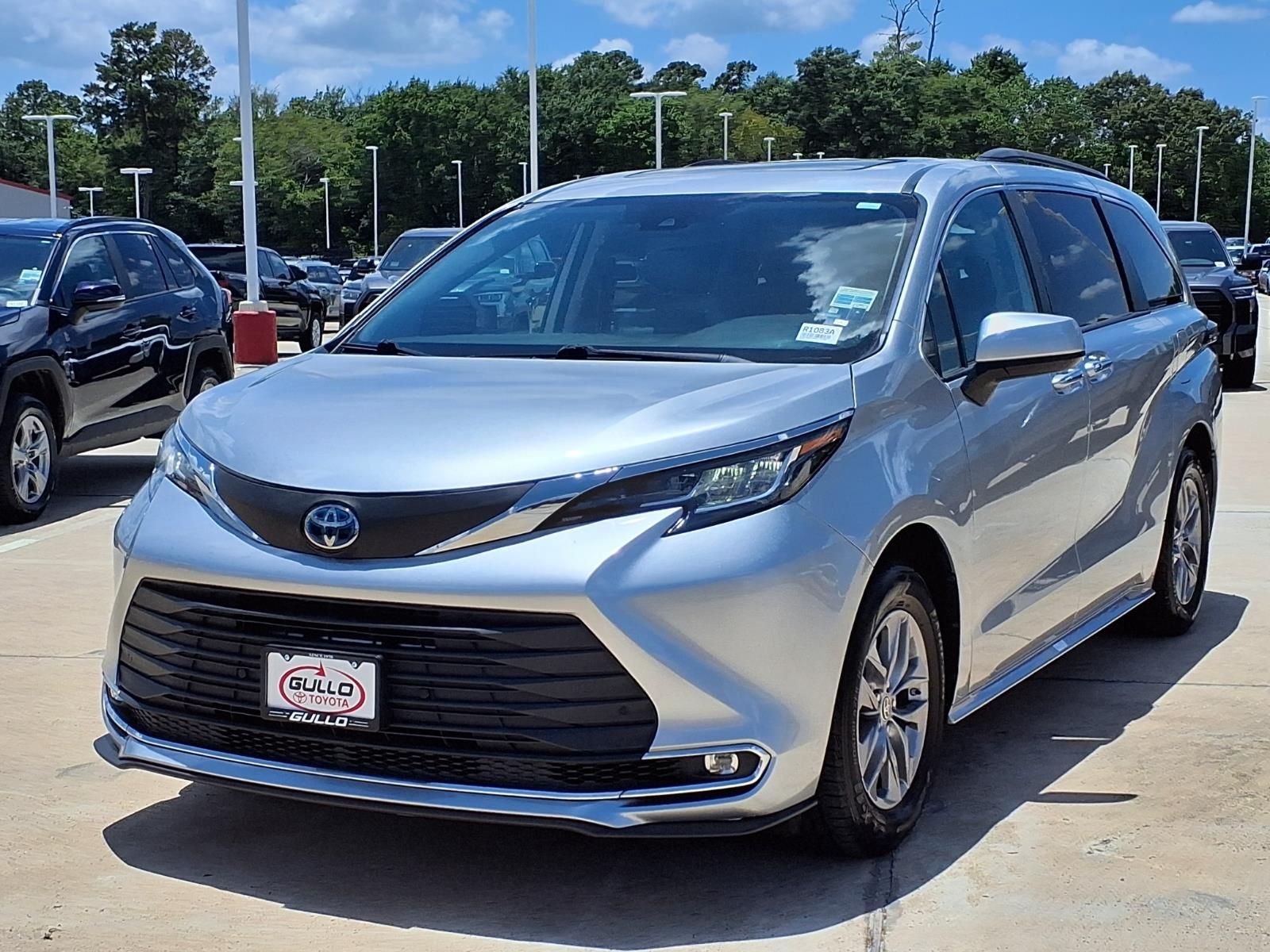 2023 Toyota Sienna XLE Silver at Don McGill Toyota