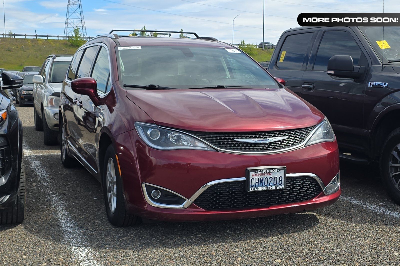 Velvet Red Pearlcoat 2020 Chrysler Pacifica Touring L FWD Minivan Front-Wheel Drive 9-Speed Automatic
