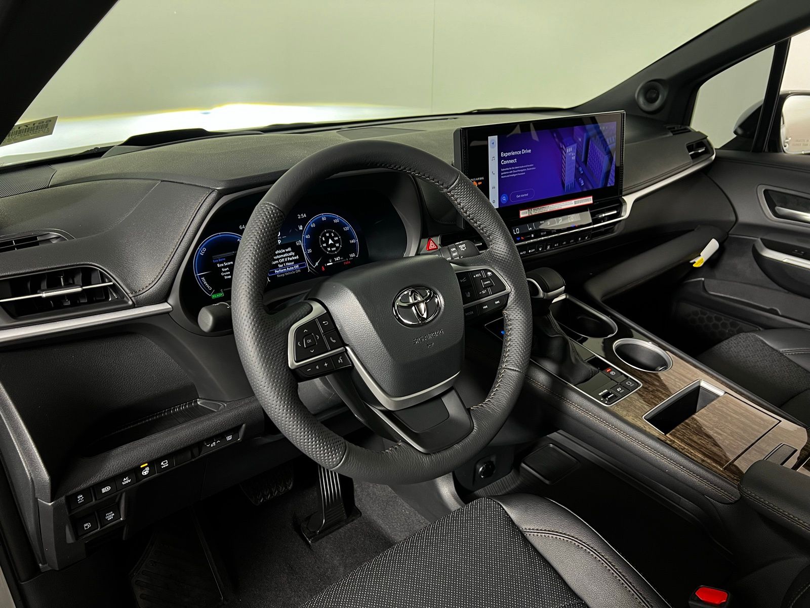 Thumbnail: 2025 Toyota Sienna - 9