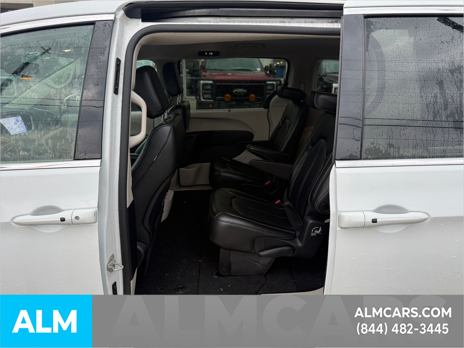 Used 2023 Bright White Clearcoat Chrysler Touring L image 12