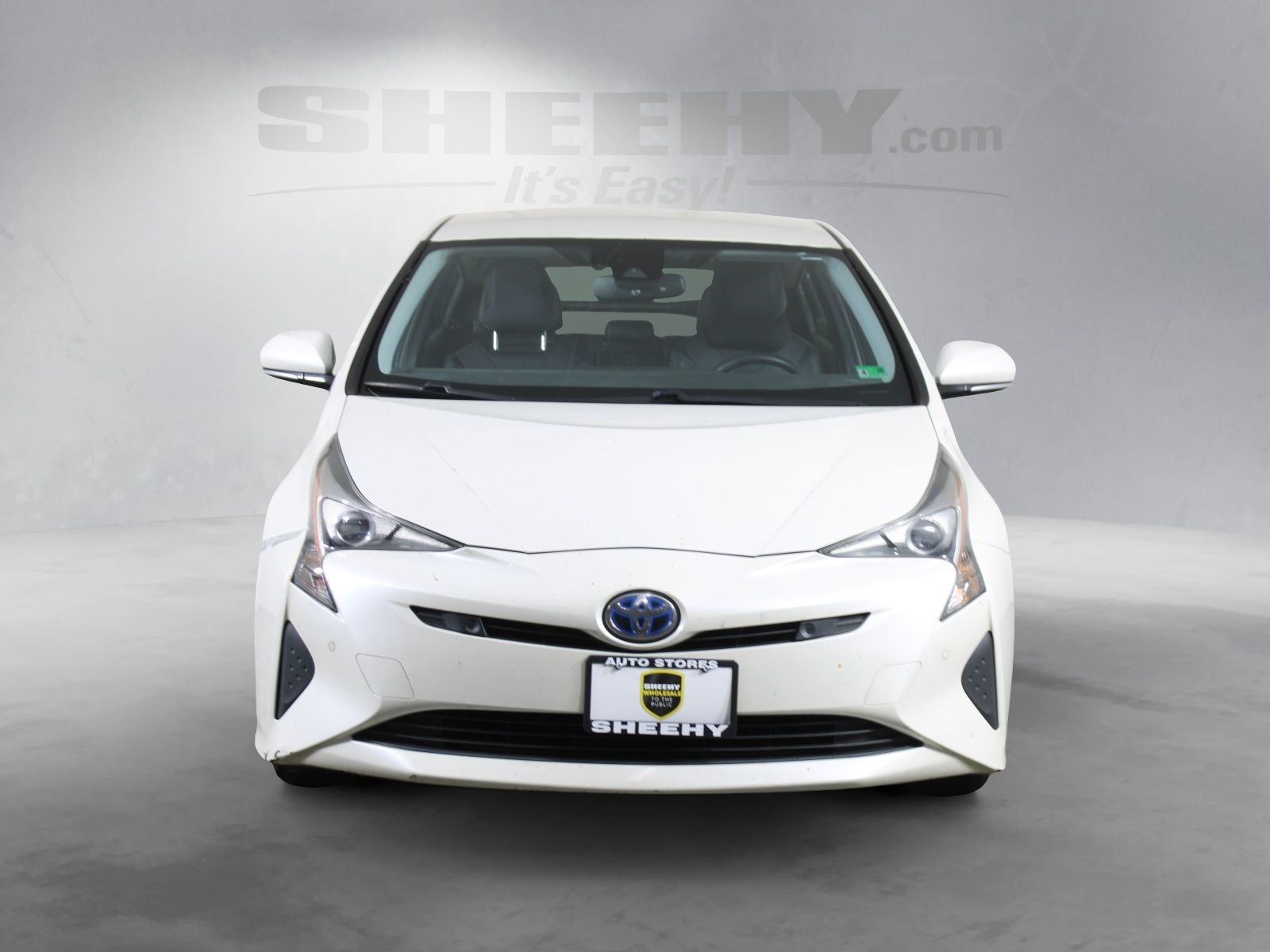 Used 2017 White Toyota Four image 3
