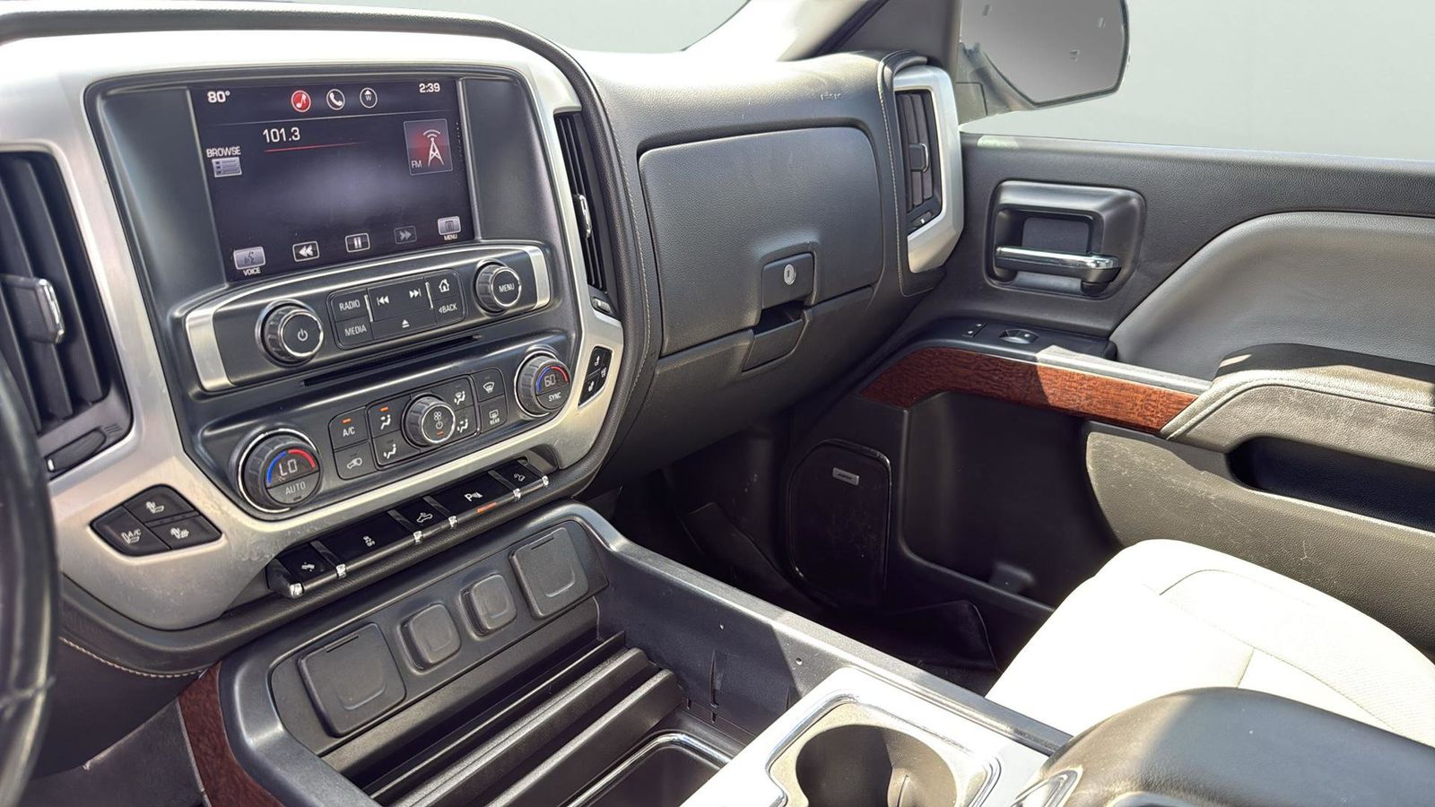 Used Car 2014 Gmc Sierra 1500  Slt For Sale Under $20,000 In Austin, Texas