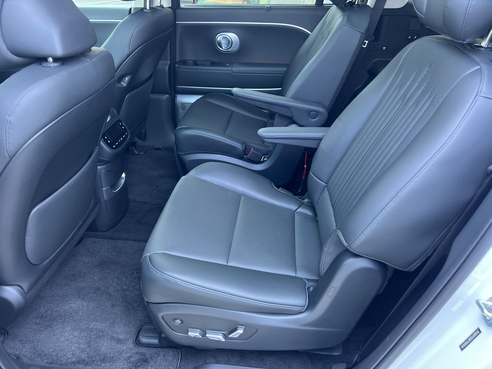 2026 Hyundai Ioniq photo 13
