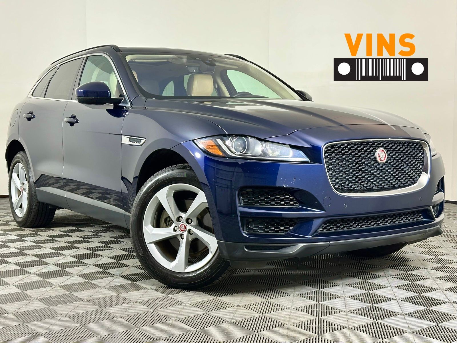 2020 Jaguar F-PACE 25t Premium AWD's photo