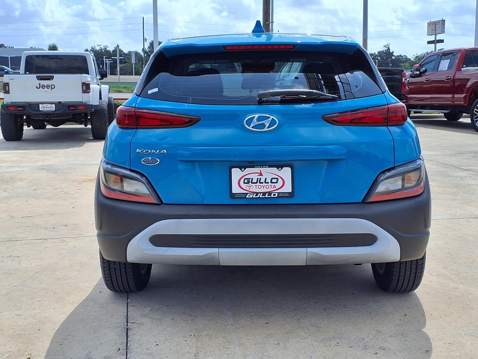 2022 Hyundai Kona SE Green at Big Star Buick GMC