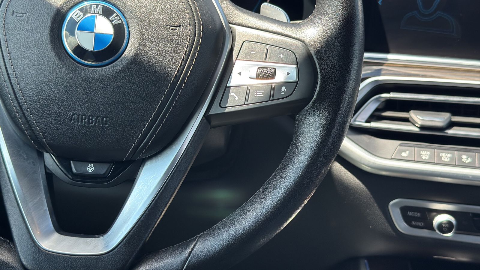 Used 2023 White BMW xDrive45e image 15