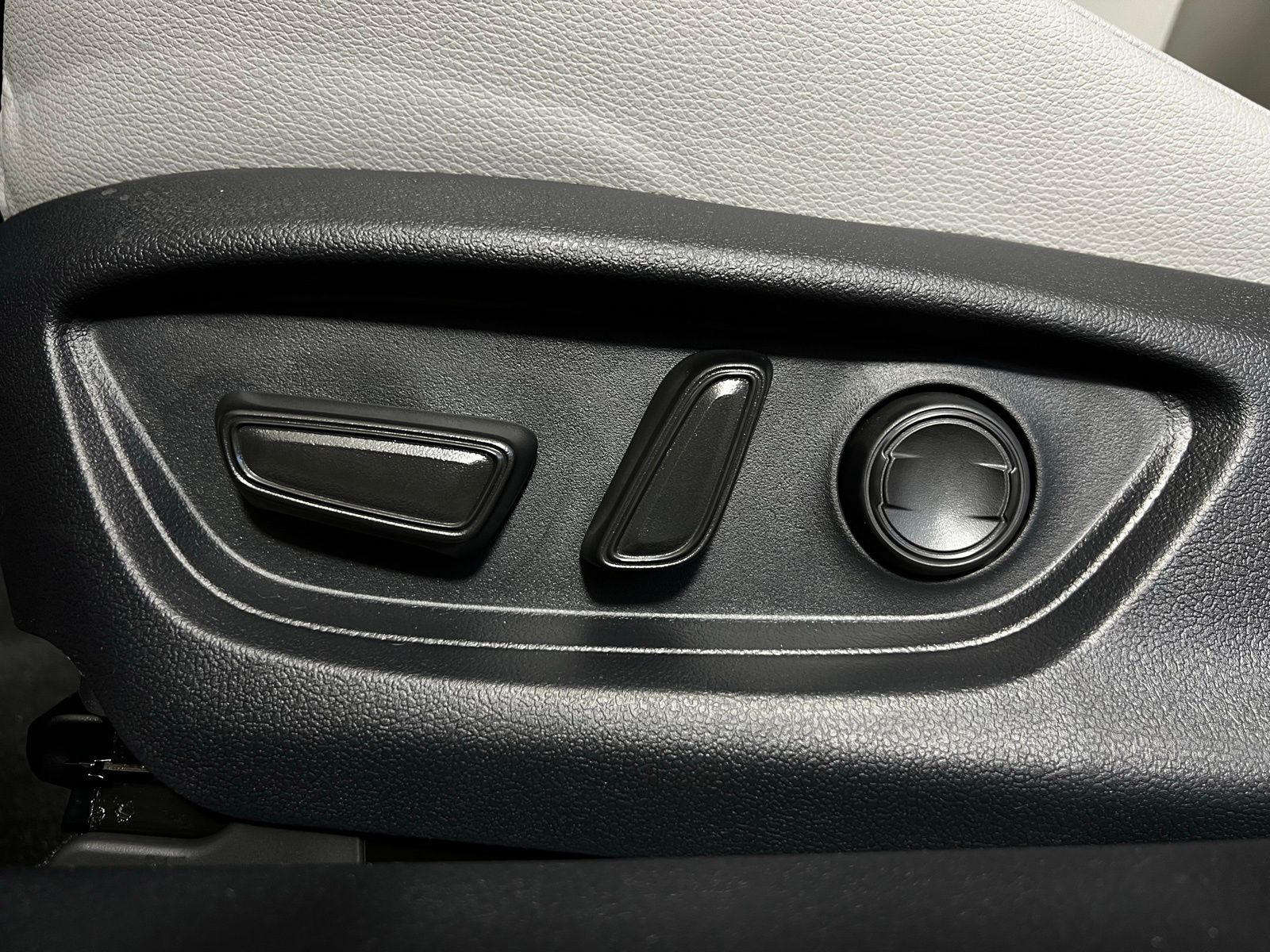 Thumbnail: 2026 Toyota Camry - 10