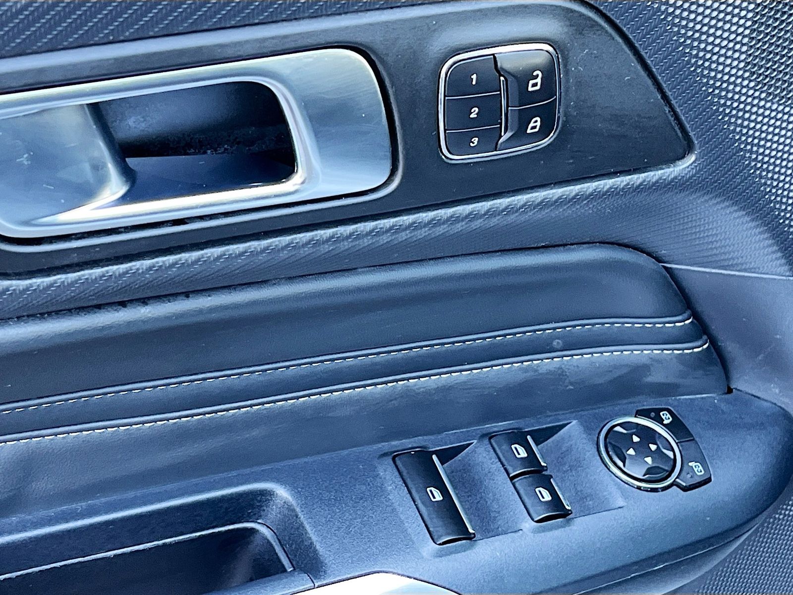 Used 2024 Silver Ford EcoBoost Premium image 18