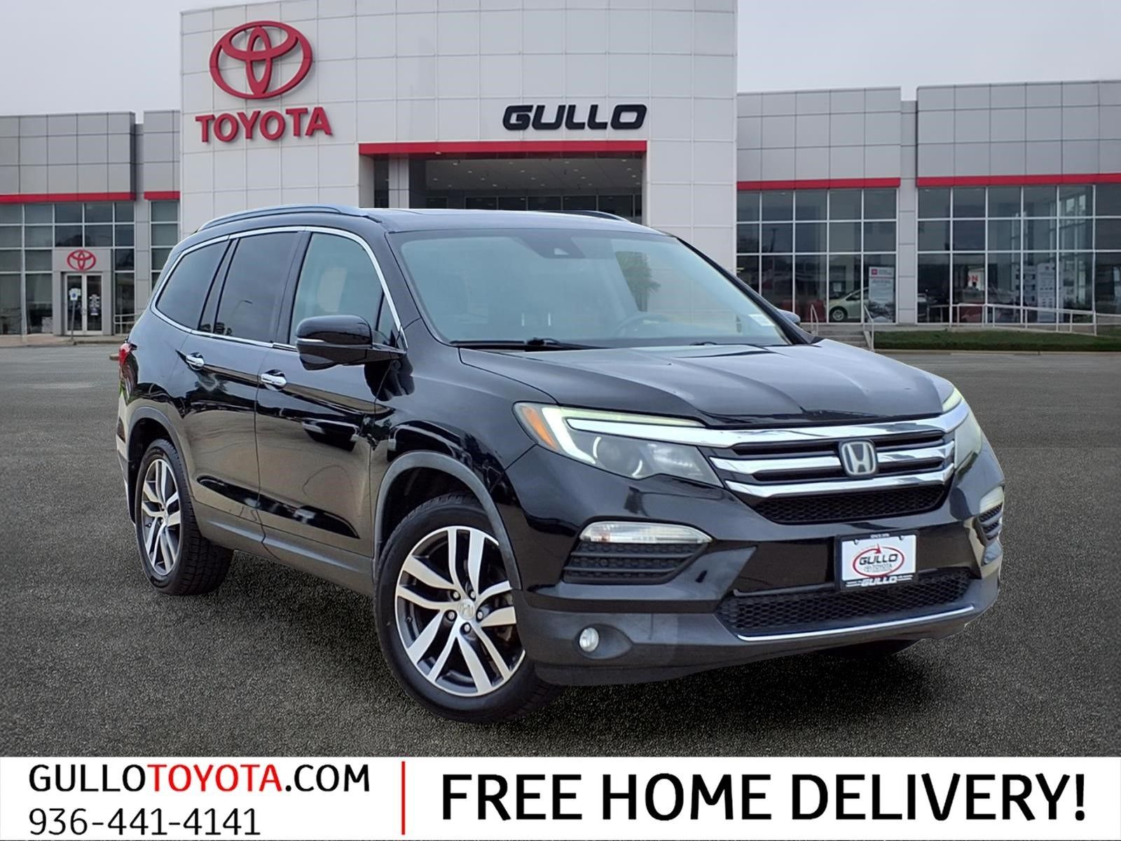 2018 Honda Pilot Touring Black at Toyota of Victoria