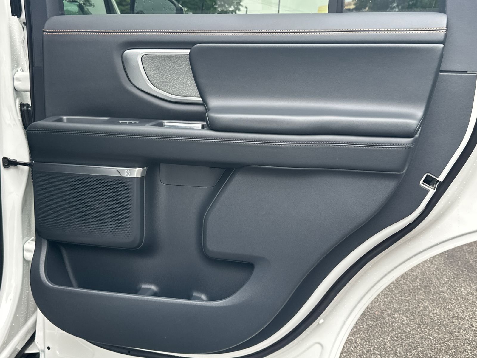 New 2026 Star White Metallic Tri-Coat Ford Tremor® image 17