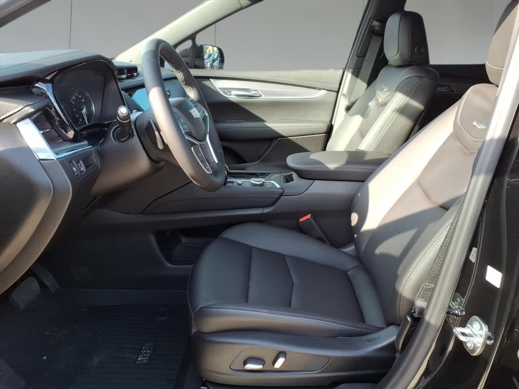 2026 Cadillac XT5 Luxury Black at Bayway Cadillac Southwest