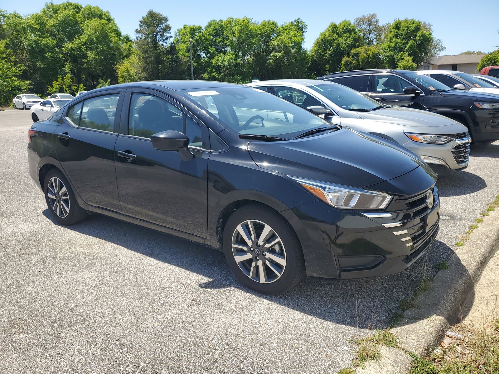 Super Black Metallic 2024 Nissan Versa SV FWD Sedan Front-Wheel Drive Continuously Variable Transmission